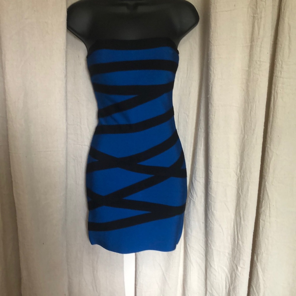 Bebe black and blue strapless bandage dress